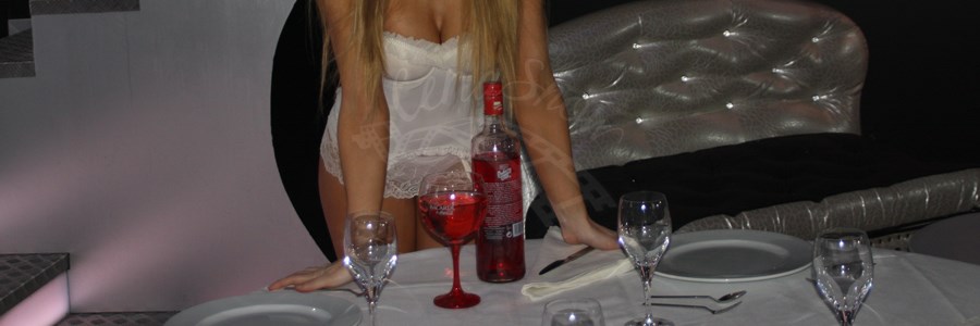 Privado en Pub con stripper Privado en Pub con stripper